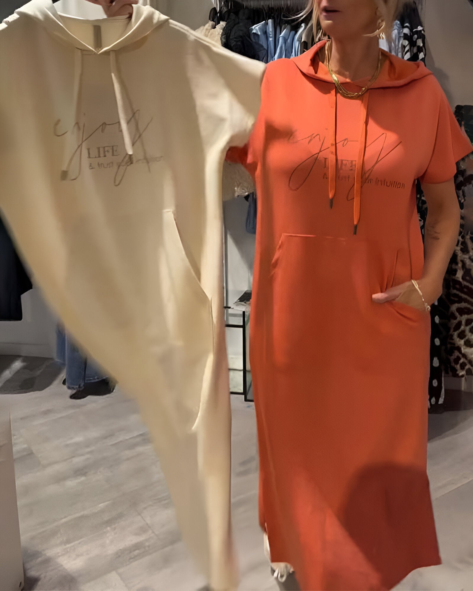 Abito Felpa Casual con Cappuccio